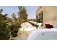 מרפסת שמש על גג המלון עם גקוזי ספא - מלון וילה בראון ירושלים